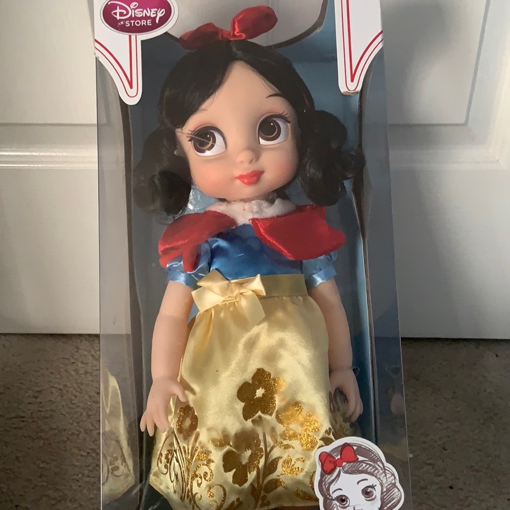 Snow White Disney Animators Doll, Brand New in the Box